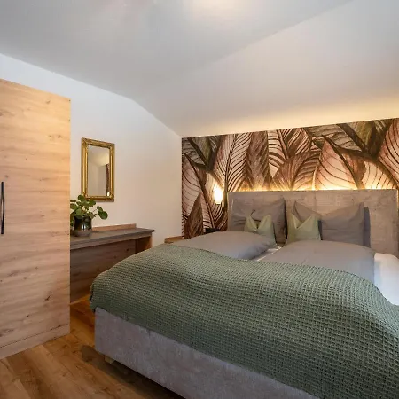 Holiday home Gartenhaus Zur Kroellin Mayrhofen