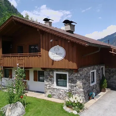Holiday home Gartenhaus Zur Kroellin Mayrhofen