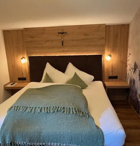 Gartenhaus Zur Kroellin Mayrhofen